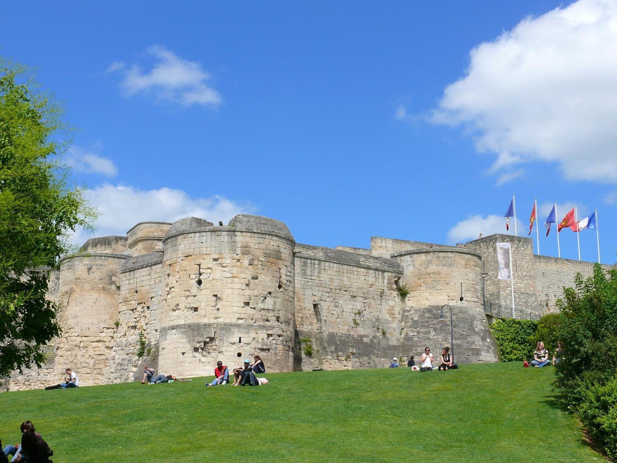 The Originals City, Hotel Le Savoy, Caen Exterior foto